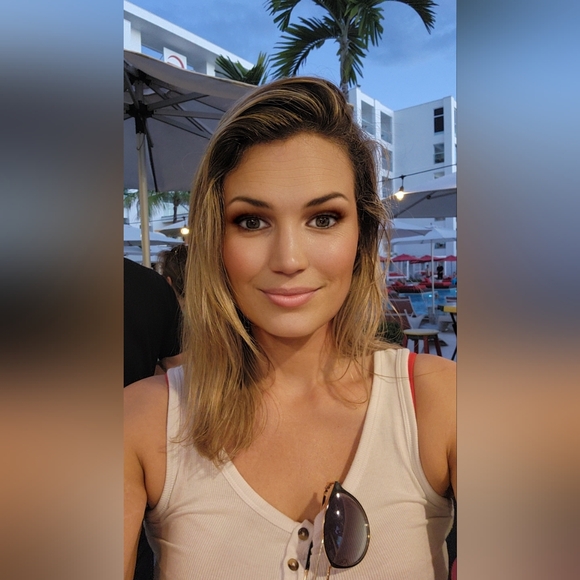 Meet your Posher, Liz - Picture 12 of 13